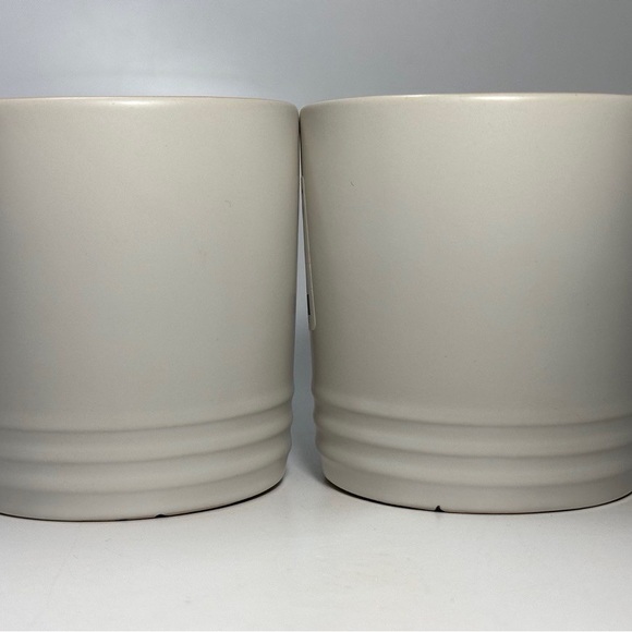 New Le Creuset Matte Cotton White Ceramic 350ml /12oz Coffee Mugs ~ Set Of 2 - Picture 3 of 6